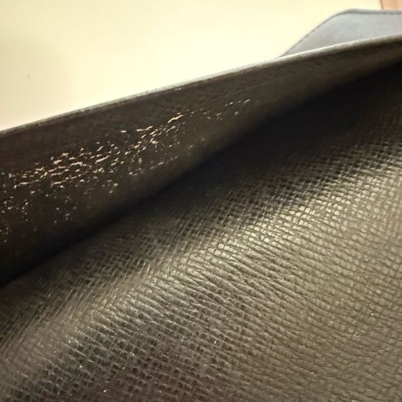 Louis Vuitton Black EPi leather long wallet - Picture 8 of 9